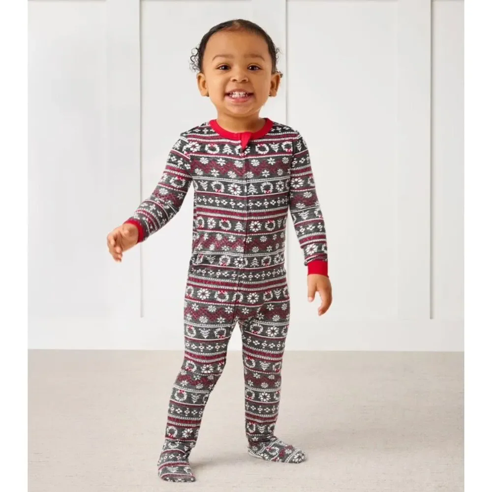 NEW Unisex Sz 12 Months Footed Snug Fitting Christmas Holiday Fair Isle Sleeper
